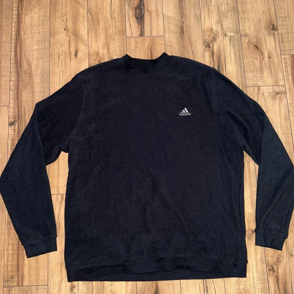 Black adidas crewneck